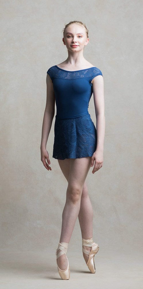 Elodie with Lola Lace - AW166LL